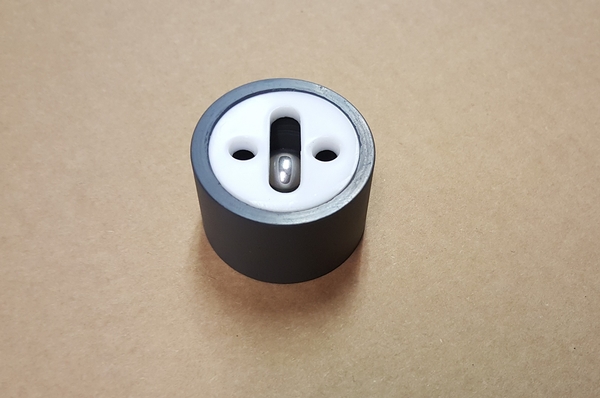 Standard metering pump valve assembly